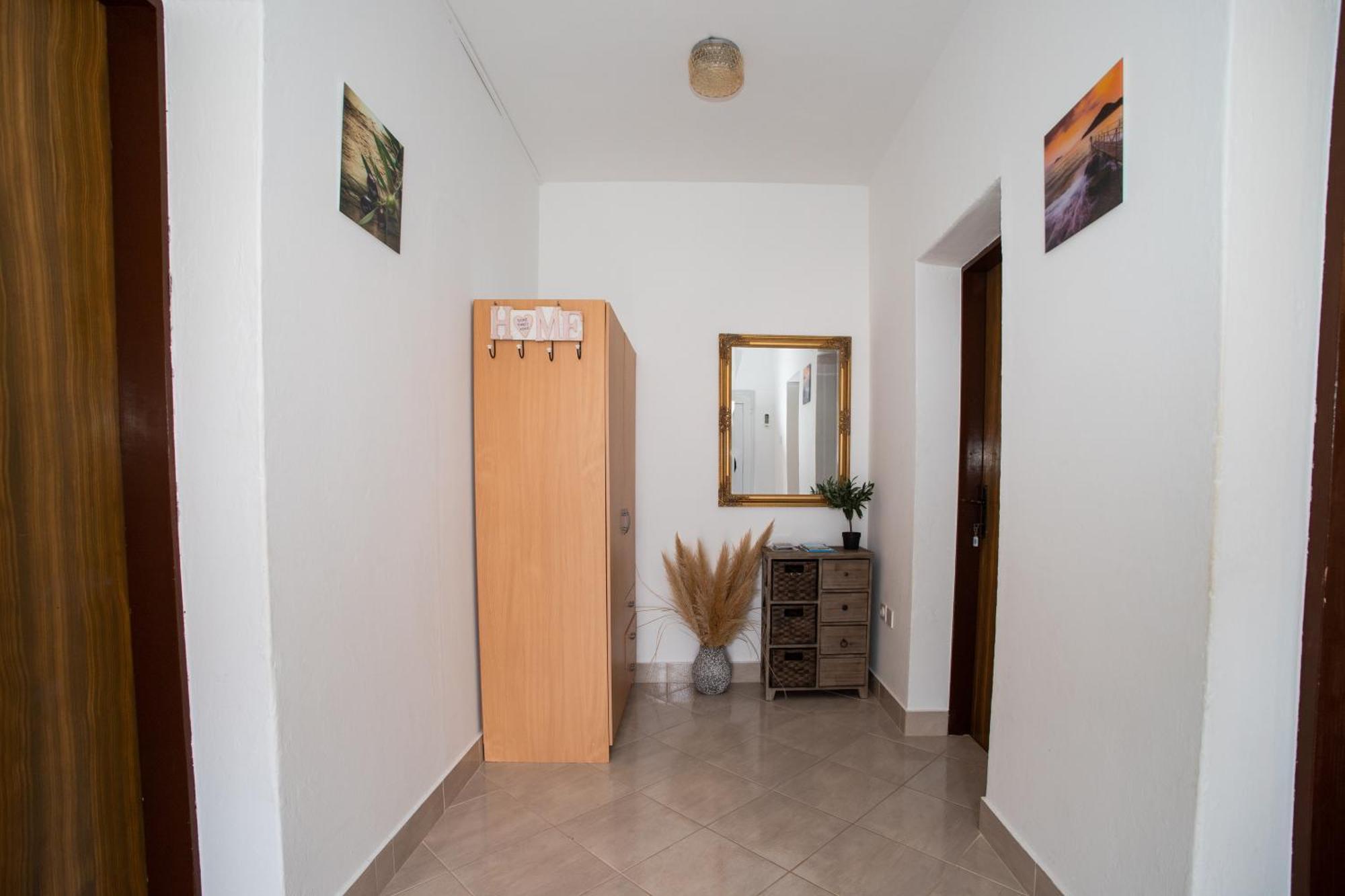 Apartments Vala بيتينا المظهر الخارجي الصورة